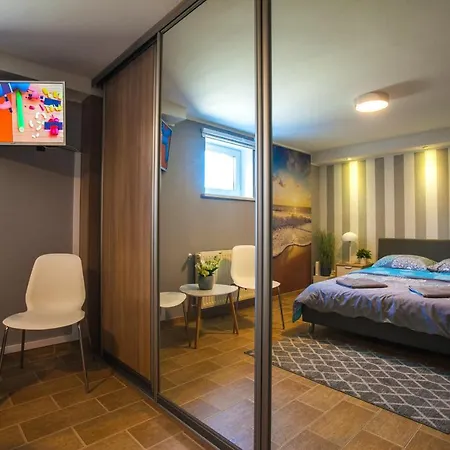 Miodowa Near By The - Orlowo * غدينيا