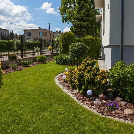 Miodowa Near By The - Orlowo Апартаменты *