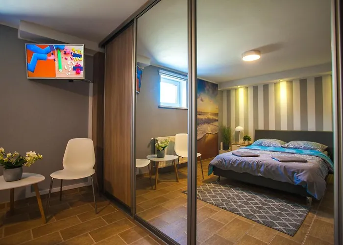 Miodowa Near By The - Orlowo * Гдыня