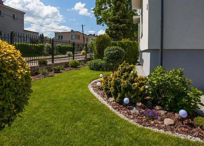 Miodowa Near By The - Orlowo Апартаменты *